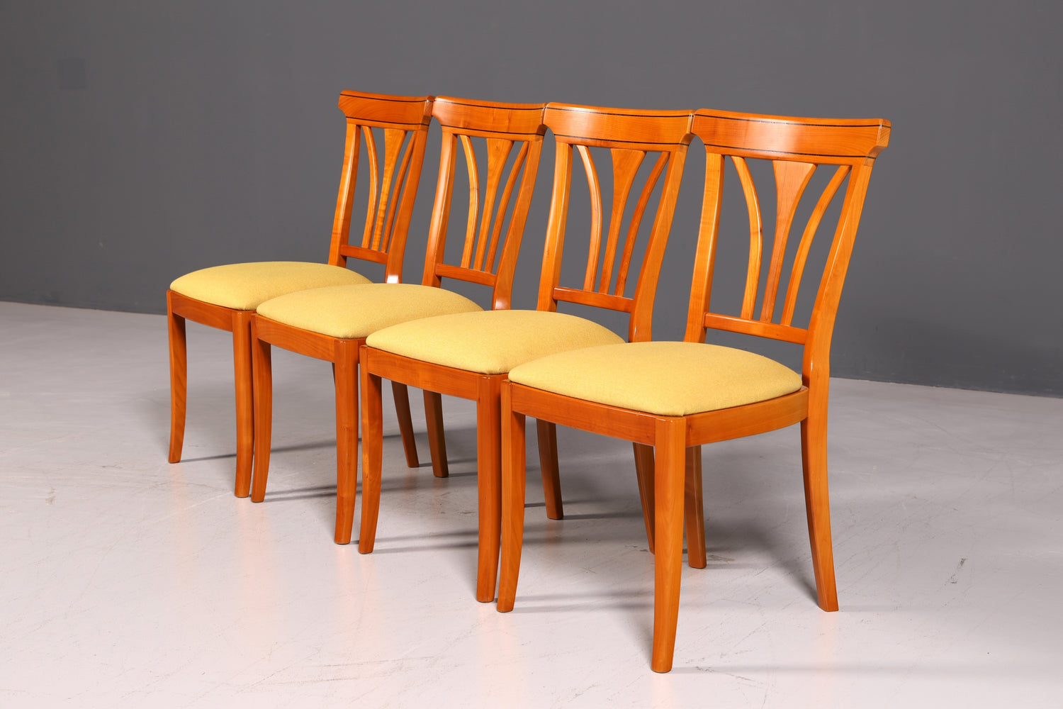 Edles Selva Stühle Set 4x Kirschholz Esszimmerstühle Küchenstühle Antik Stil Stuhlset