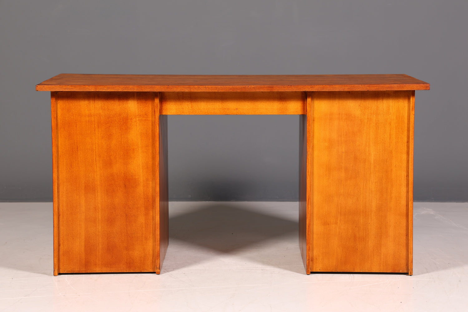 G226 Finish Wunderschöner Mid Century Schreibtisch Danish Design Bürotisch 60er Jahre Office Table (Kopie 2)