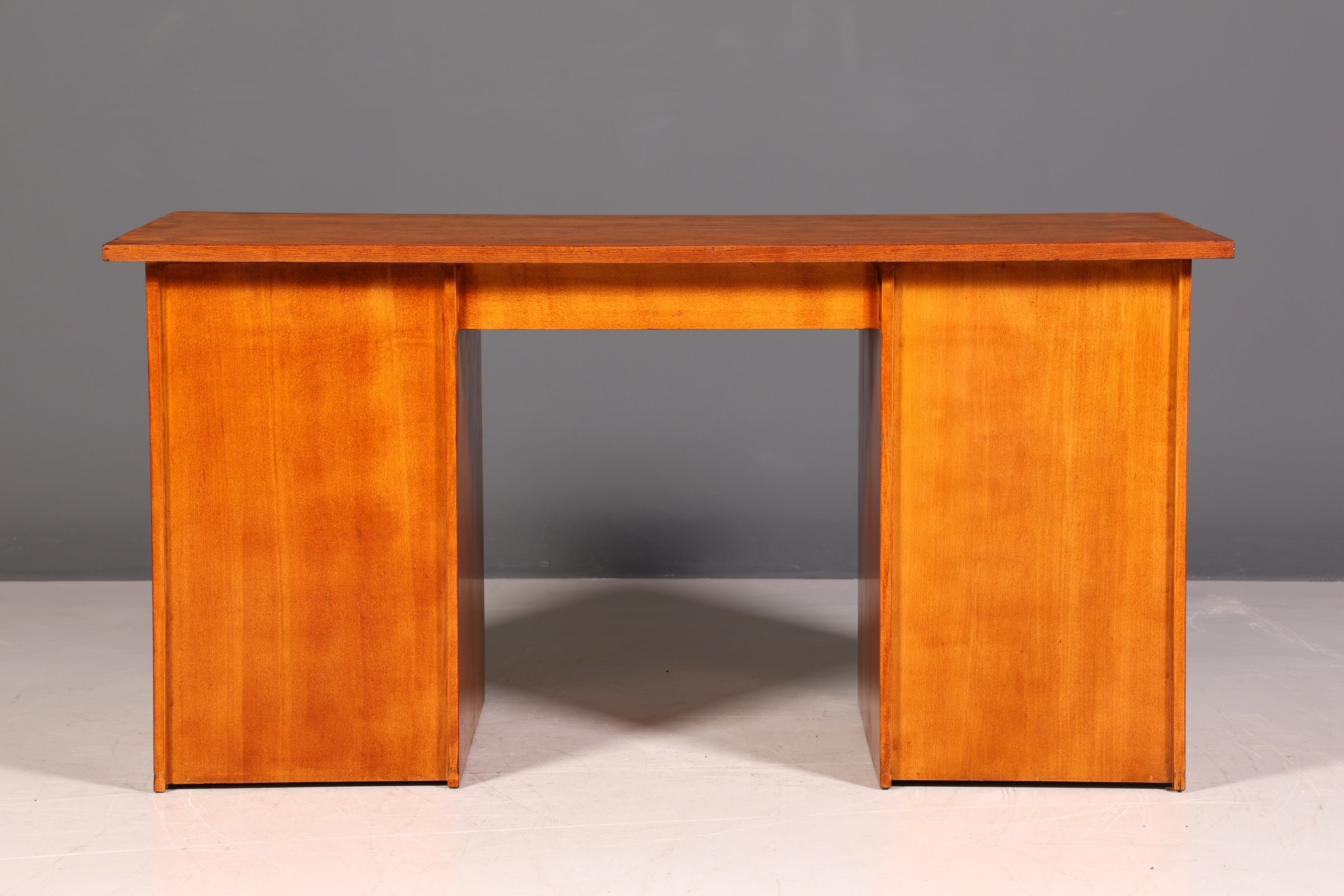 G226 Finish Wunderschöner Mid Century Schreibtisch Danish Design Bürotisch 60er Jahre Office Table (Kopie 2)