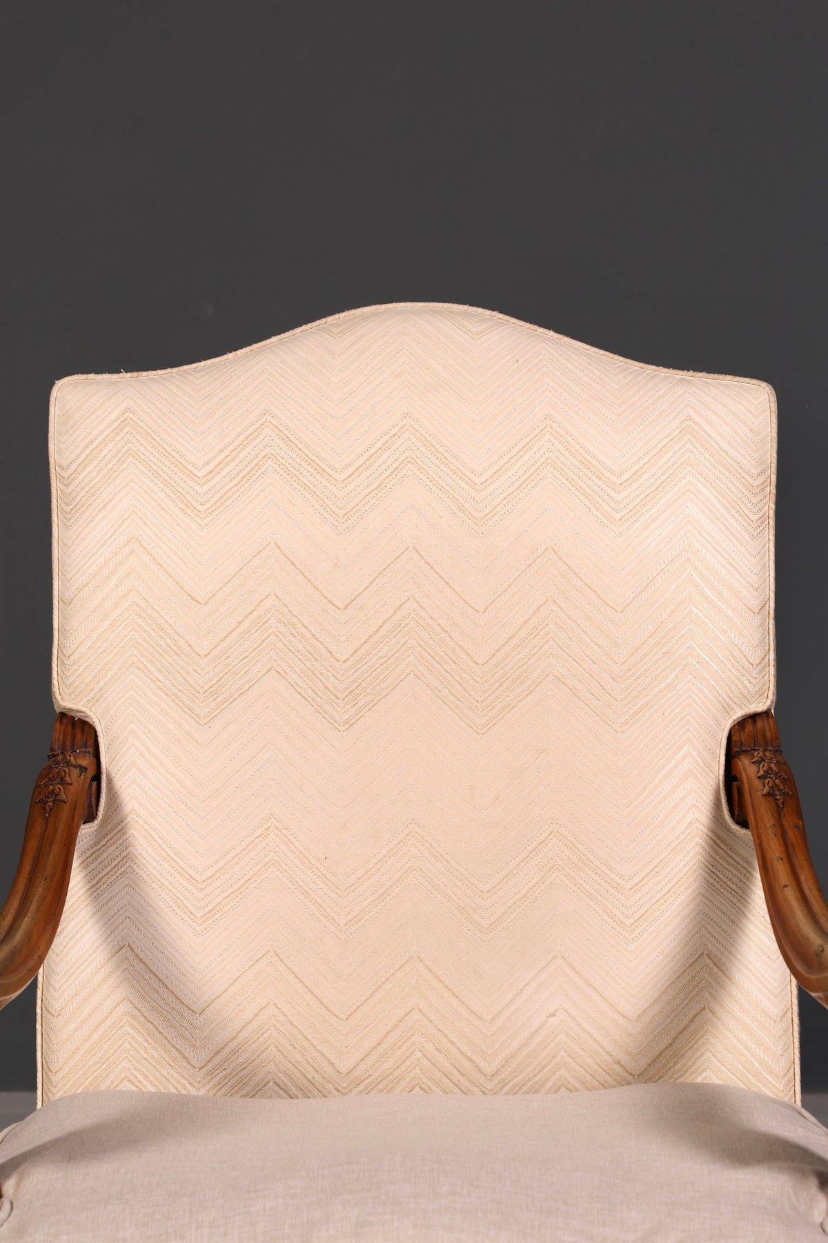 Elegant Louis Philippe Gründerzeit antique armchair with armrests and upholstery, 1 of 2