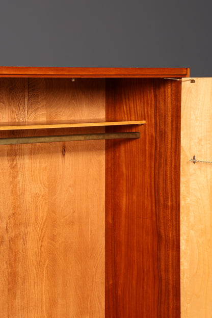 Traumhafter XL Mid Century Kleiderschrank Vintage Schrank Retro Wäscheschrank Dielenschrank Schlafzimmer