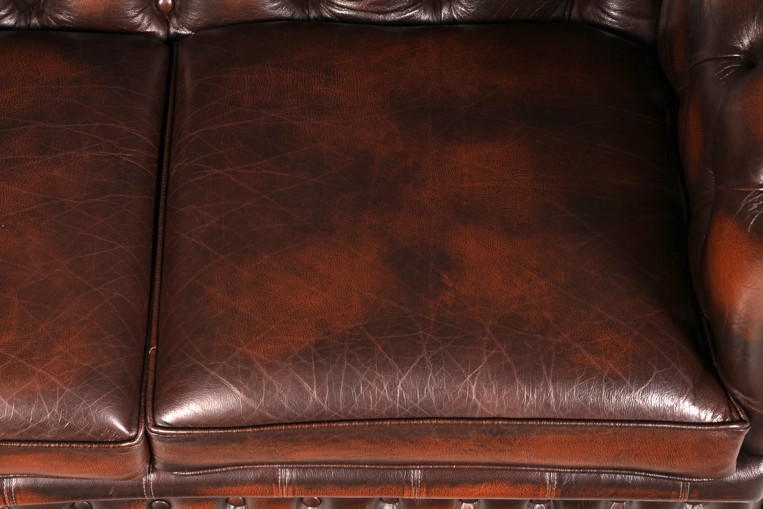 Beautiful Original Centurion Chesterfield 2-Seater Sofa, England, Genuine Leather Upholstered Sofa