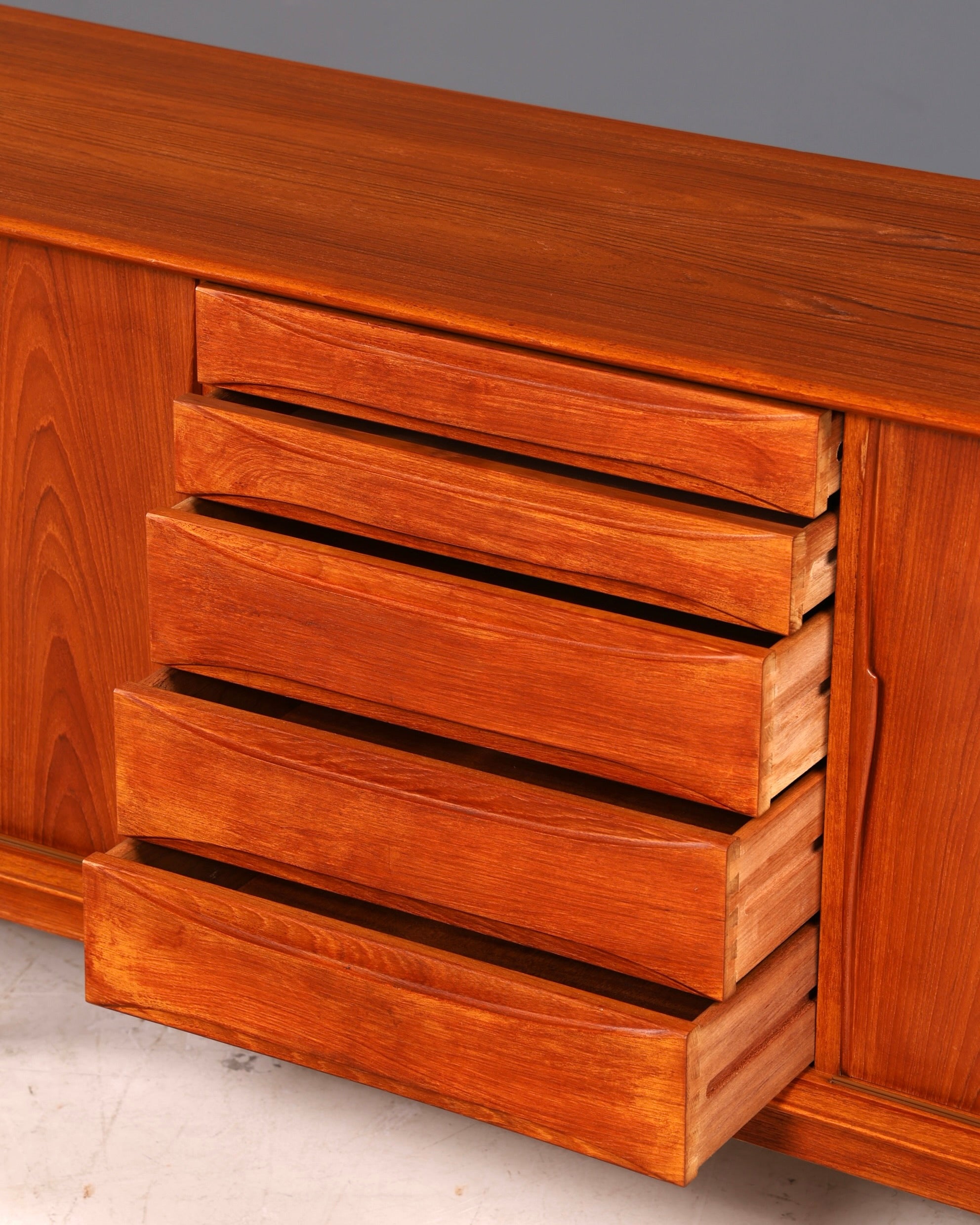 Beautiful Dyrlund mid-century teak sideboard, Danish design, vintage cabinet dresser