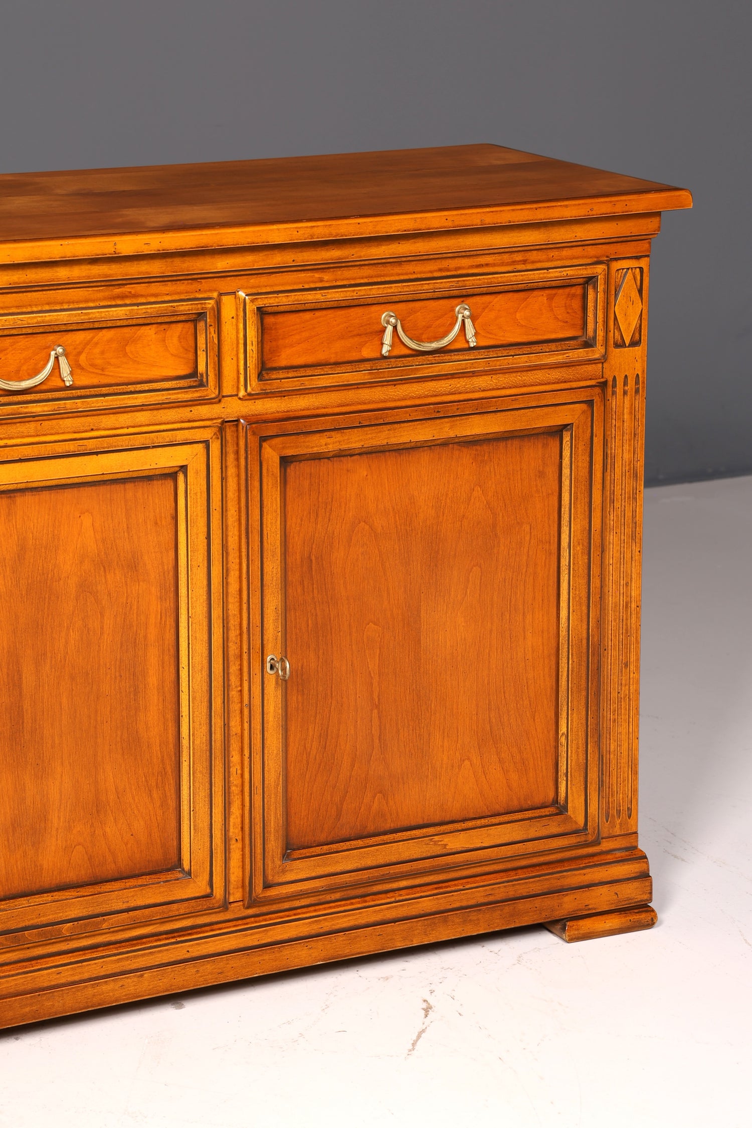 Wunderschöne Original Selva Kommode Villa Borghese Schrank Buffet Anrichte Sideboard Vintage