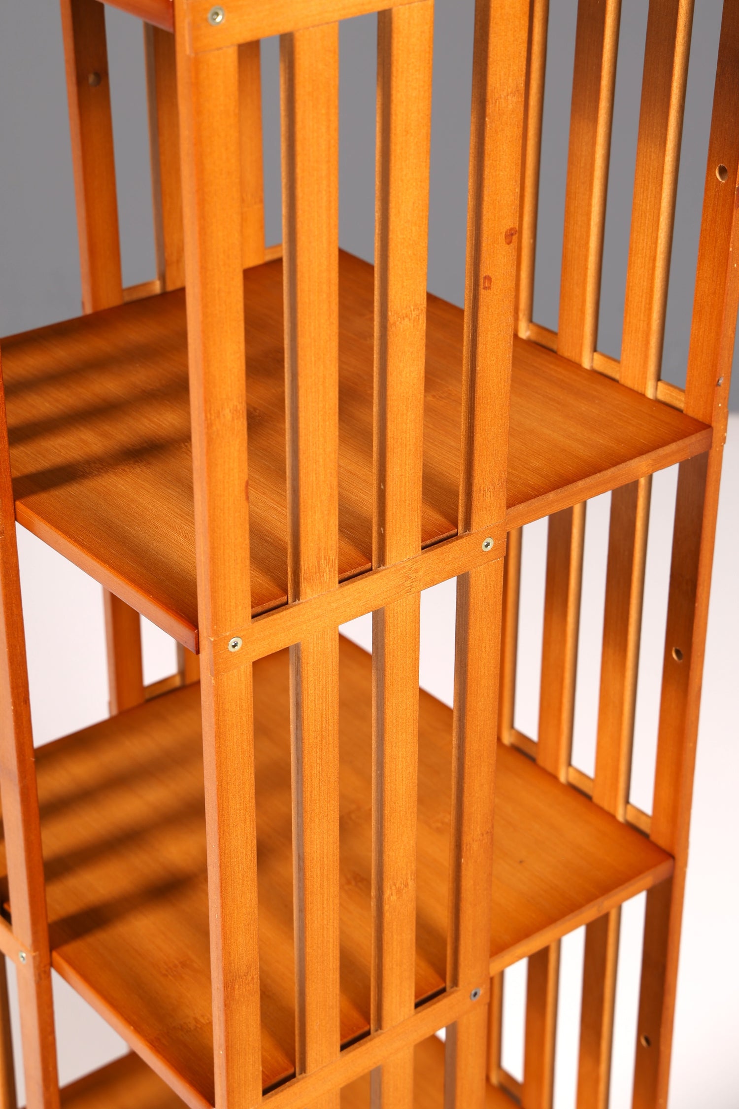 Traumhaftes Englisches drehbares Bücherregal UK Revolving Bookcase Regal