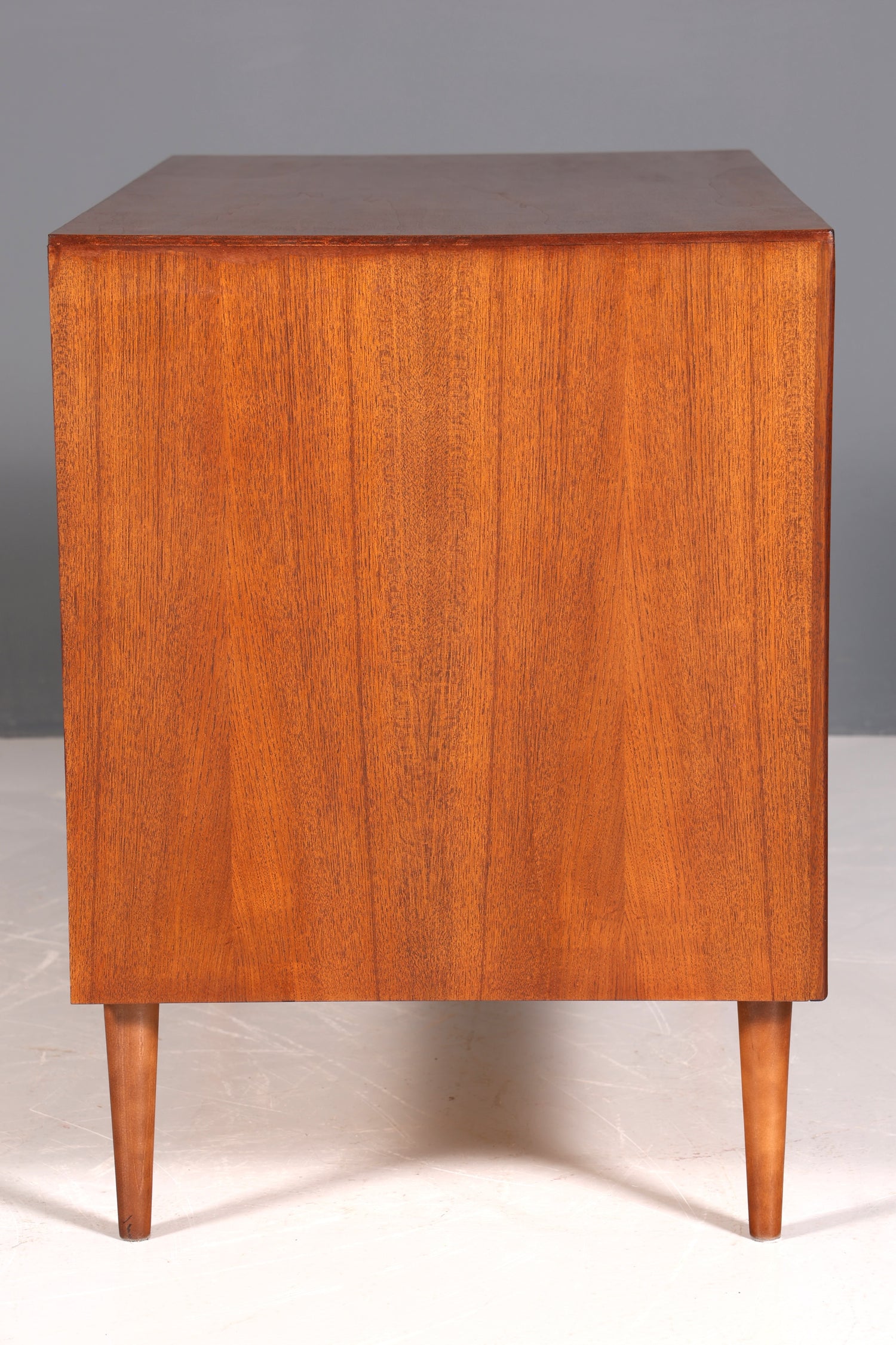 Wunderschöne Mid Century Kommode Vintage Schrank Retro Flur Kommode 60s Sideboard 1 von 2