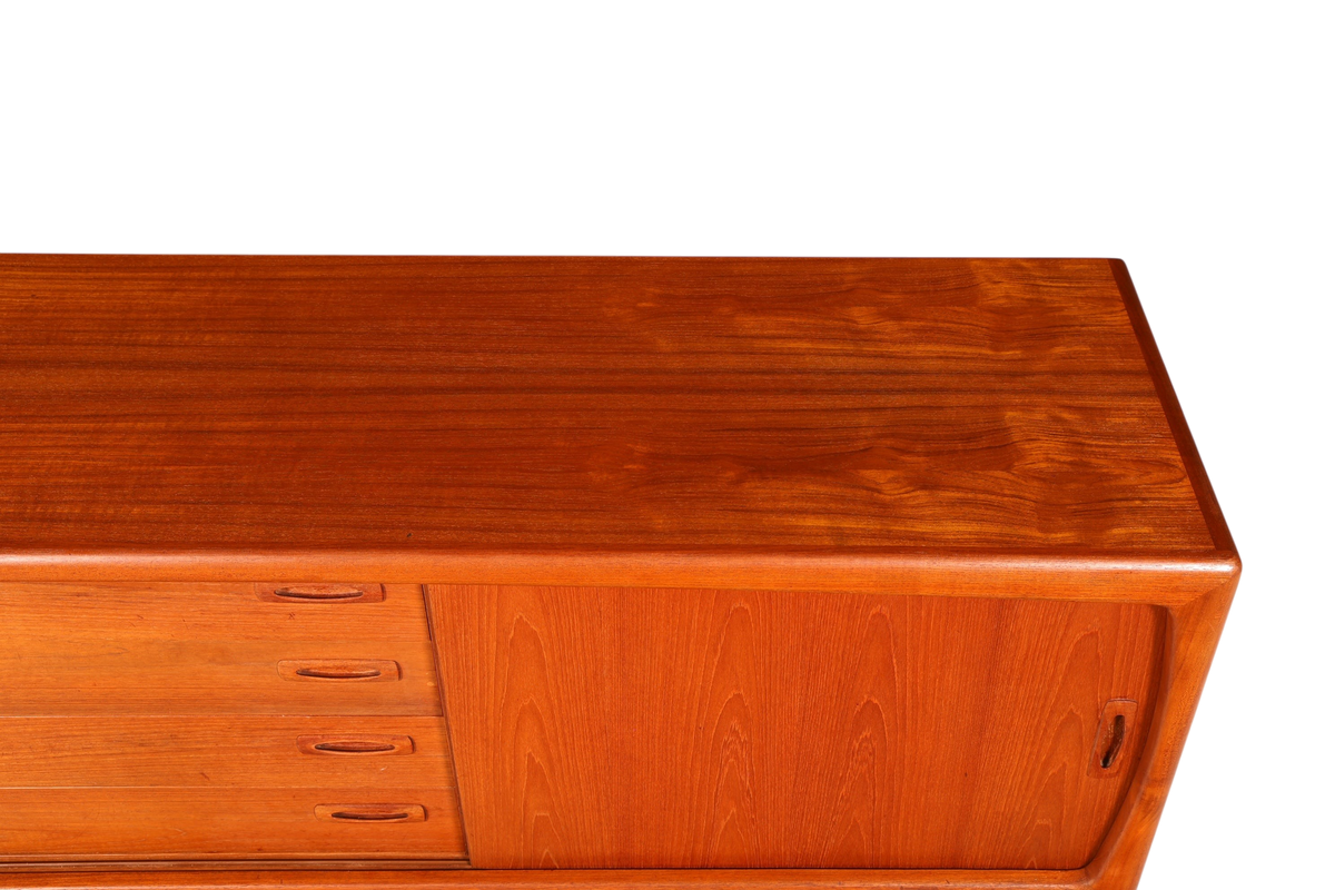Hauptstadt Möblerei H.P. Hansen XXL Sideboard aus Teakholz mit Schubladen und Schiebetür im Mid Century Design