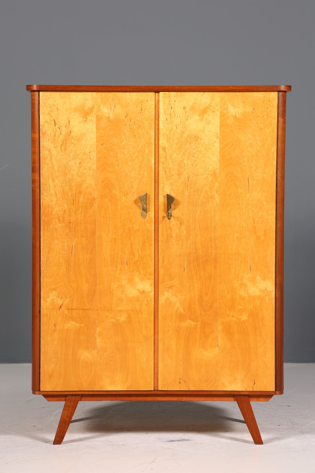 Wunderschöner Mid Century Kleiderschrank Vintage Schrank Retro Kommode 60s Vertiko Büroschrank