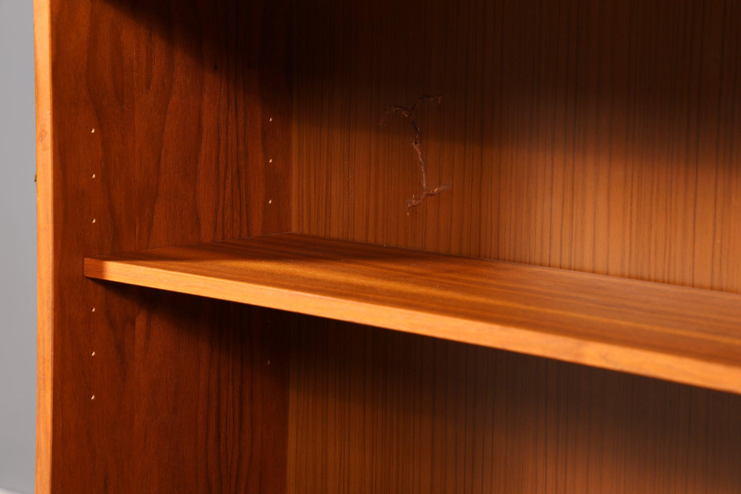 Schlichtes Mid Century Regal &quot;Made in Denmark&quot; Bücherregal Retro Schrank Danish Design Kommode