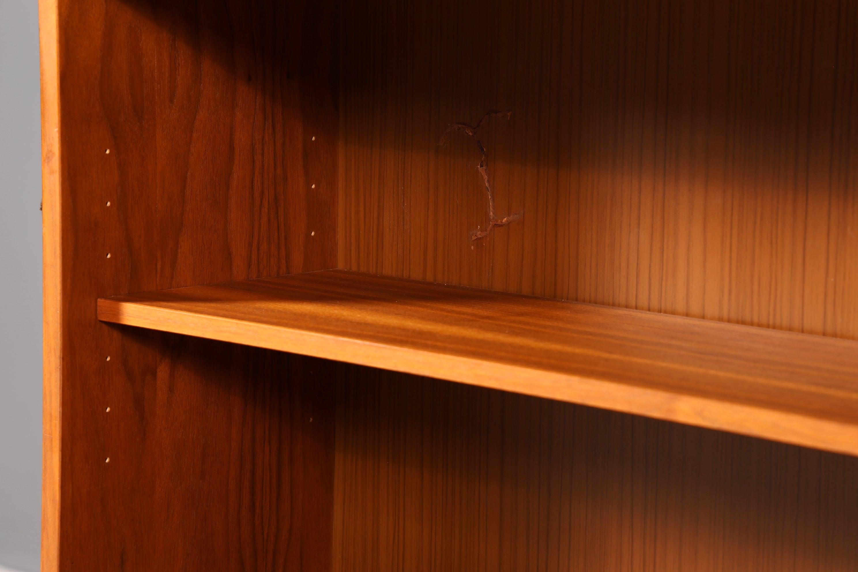 Schlichtes Mid Century Regal &quot;Made in Denmark&quot; Bücherregal Retro Schrank Danish Design Kommode