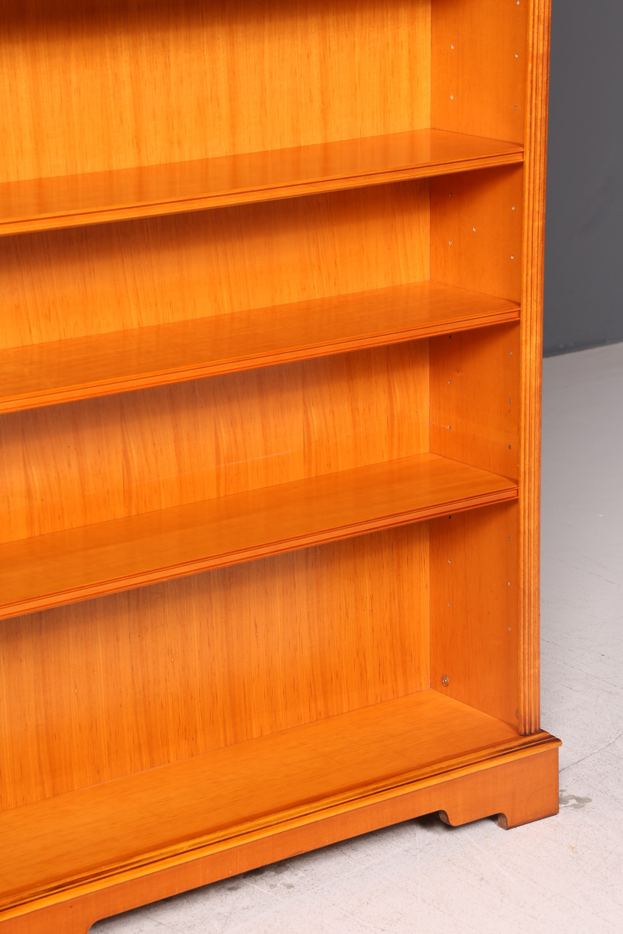 Wunderschönes Englisches Bücherregal Eibe Regal Bookshelf Buchablage Massivholz Antik Vintage