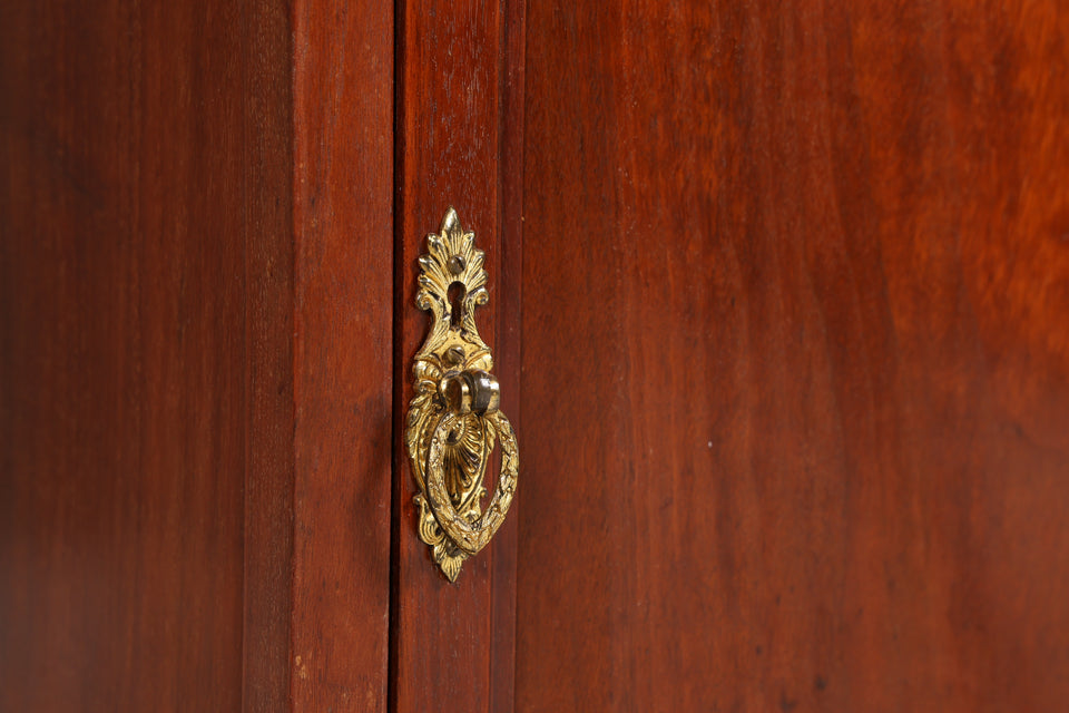 Stilvoller Jugendstil Schrank Antik Beistelltisch Kommode