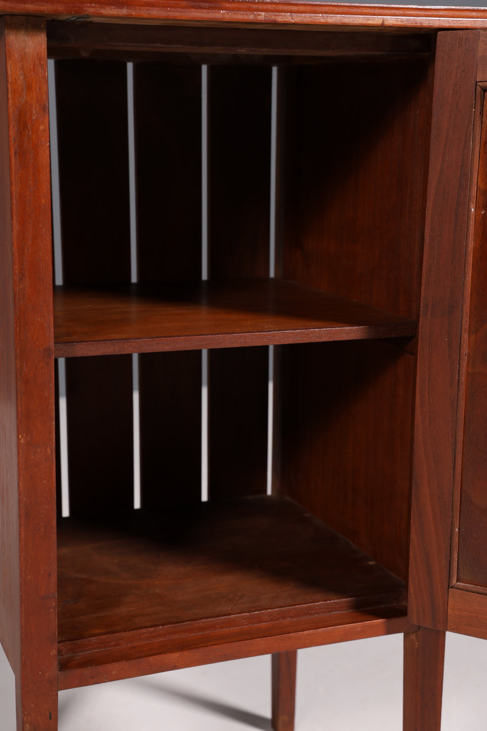 Stilvoller Jugendstil Schrank Antik Beistelltisch Kommode