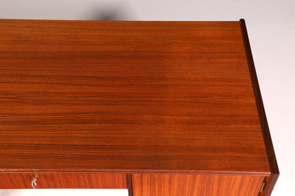 G036 Finish cm Wunderschöner Mid Century Schreibtisch Danish Design Bürotisch 60er Jahre Office Table (Kopie)