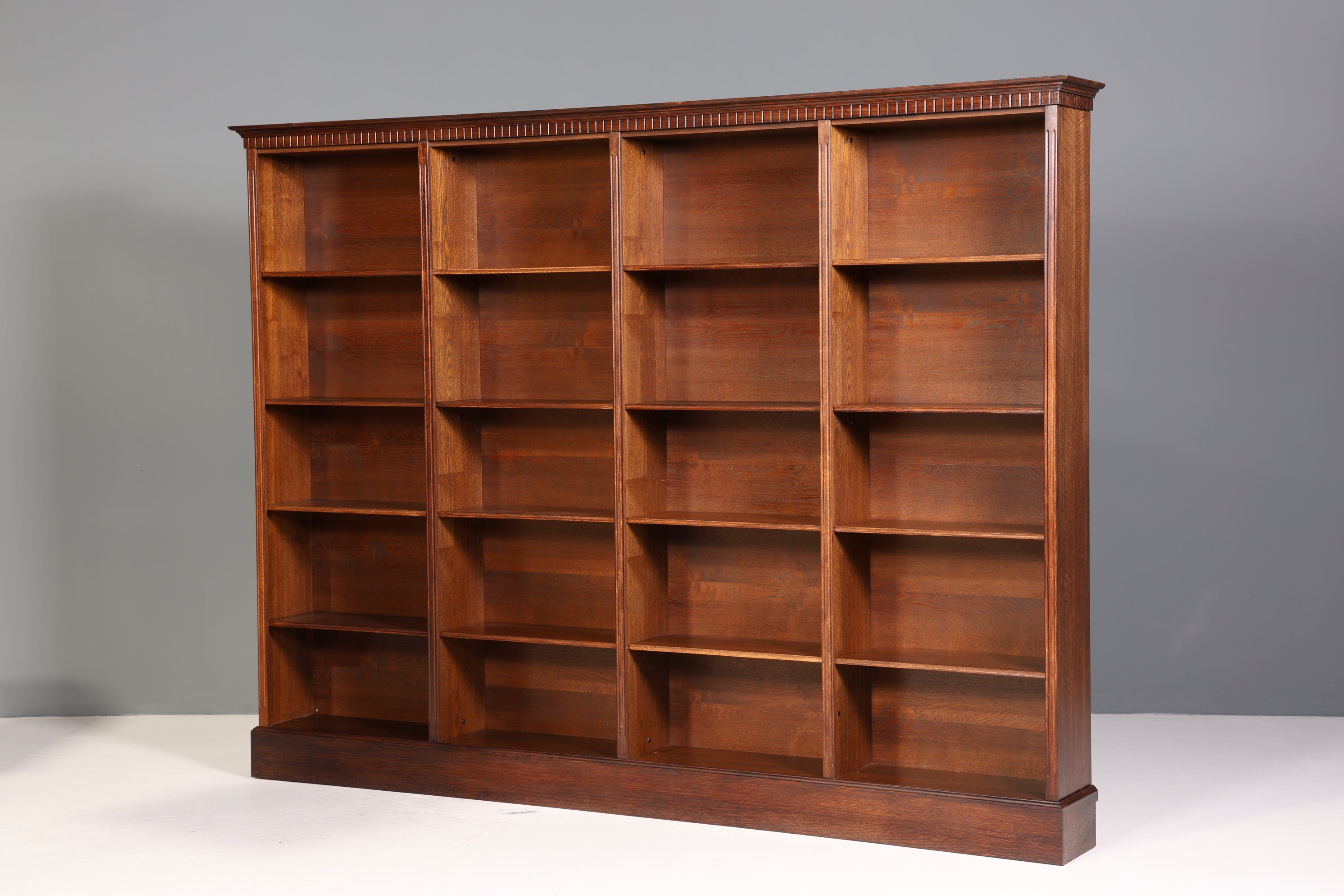 Wunderschönes Englisches XXL Bücherregal Antik Regal Bookshelf Buchablage 60s Bibliothek