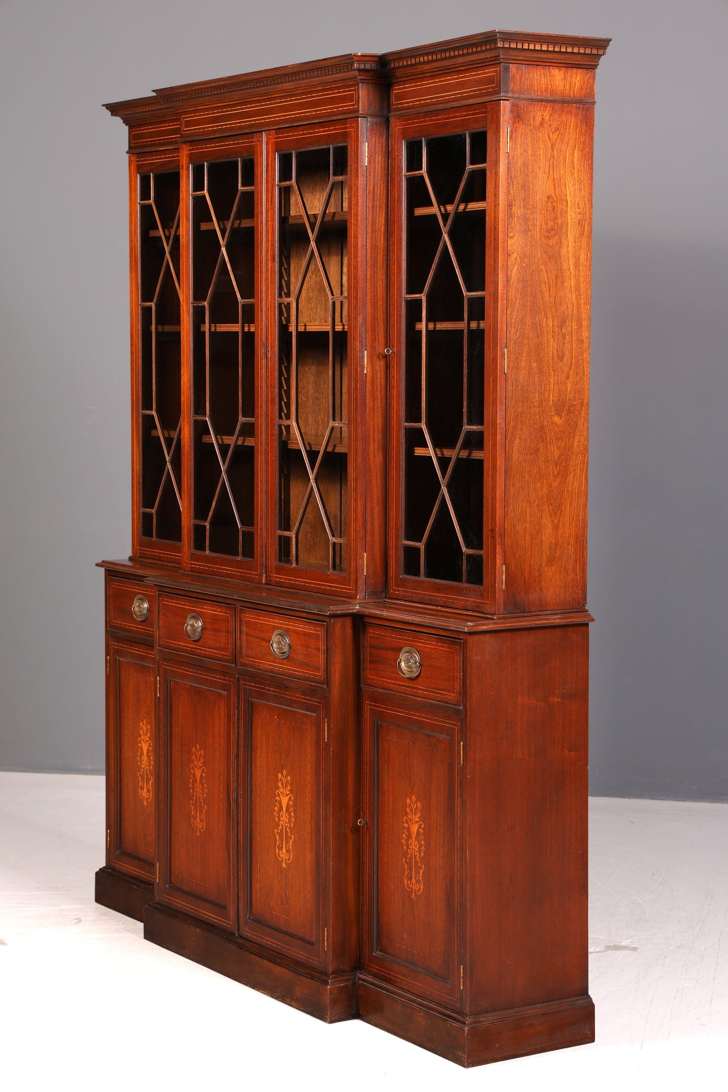 Beeindruckende Englische Vitrine Mahagoni Bibliothek Bücherschrank Glasvitrine Buffet Schrank Antik Vintage