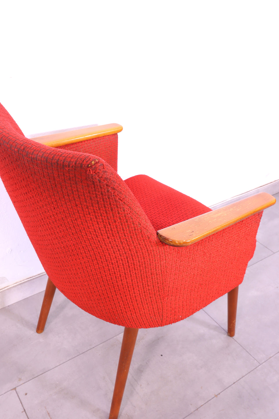 Wunderschöner Mid Century Armlehnsessel Vintage Cocktail Stuhl Rot Stoff