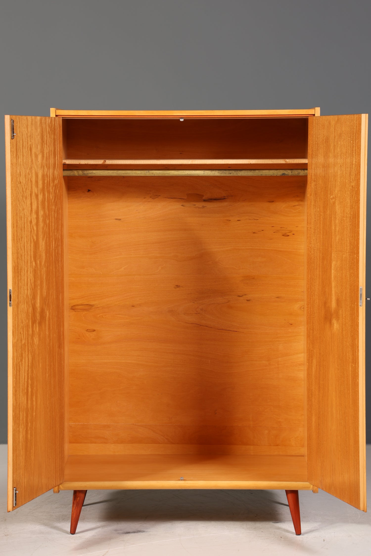Traumhafter Mid Century Kleiderschrank Vintage Schrank Retro VEB Wäscheschrank