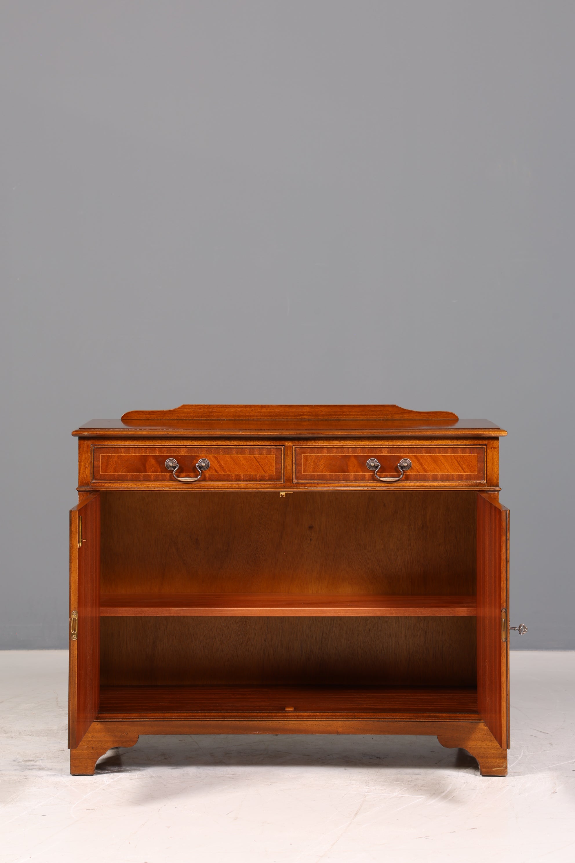 Wunderschöner Englischer Schrank Antik 60s Mahagoni Sideboard Kommode
