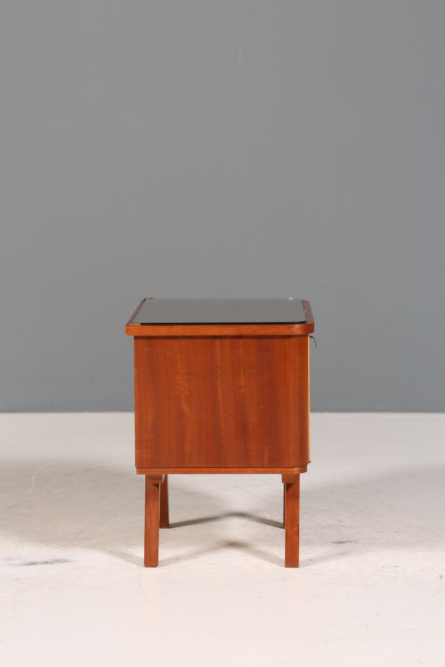 Wunderschöne Mid Century Kommode Vintage Klappschränkchen Retro Nachttisch 2 von 2
