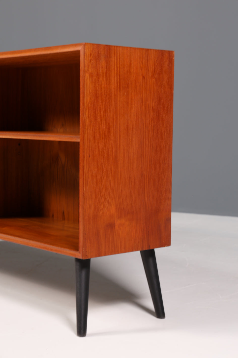 Wunderschönes Mid Century Regal Vintage Bücherregal