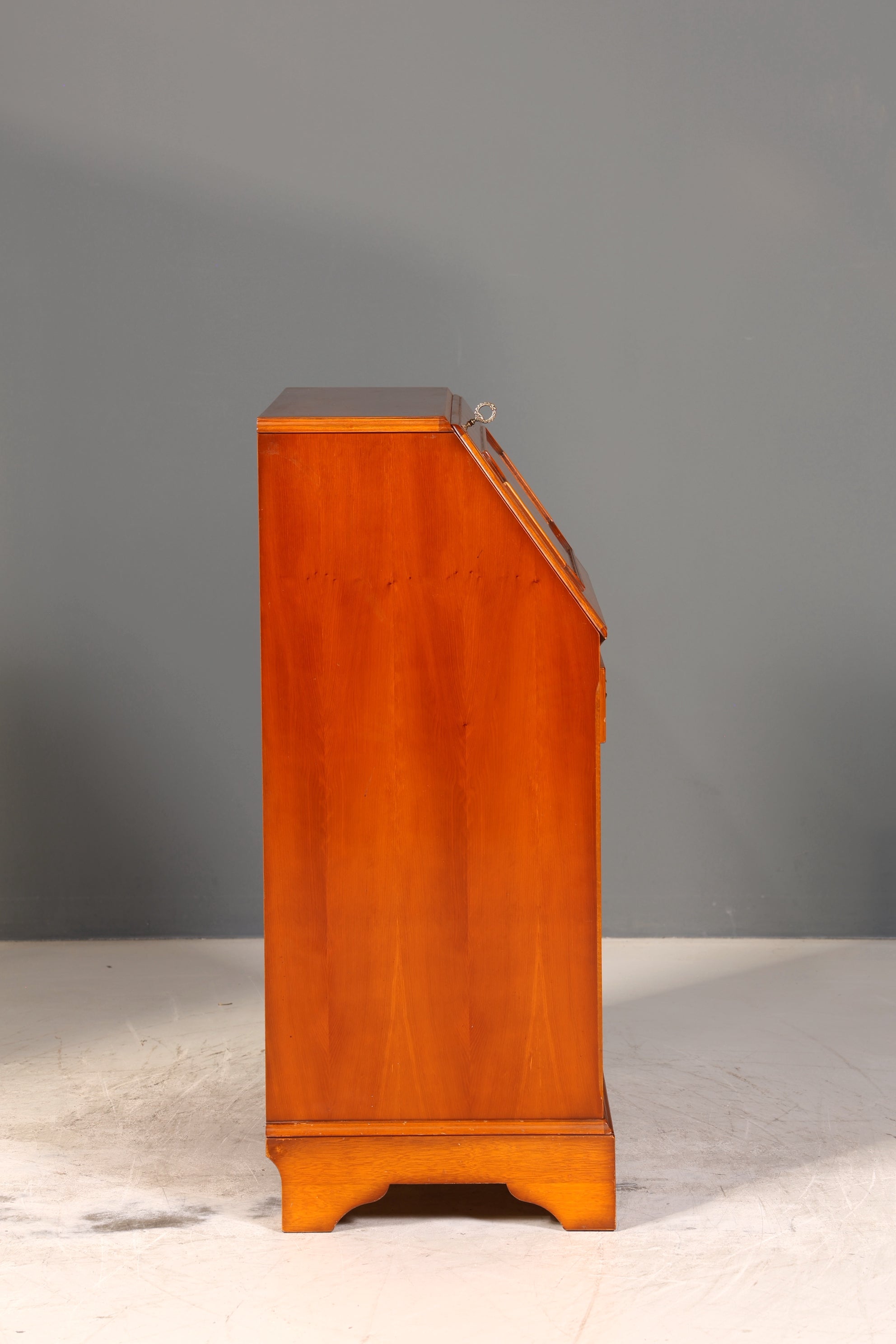 Stilvoller Englischer Sekretär Original Heldense Büro Schreibtisch Eibe Antik 60S Schreibkommode UK Schrank