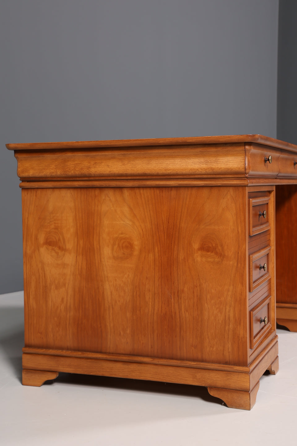 Edler Schreibtisch im Biedermeier Stil massiv Holz Bürotisch