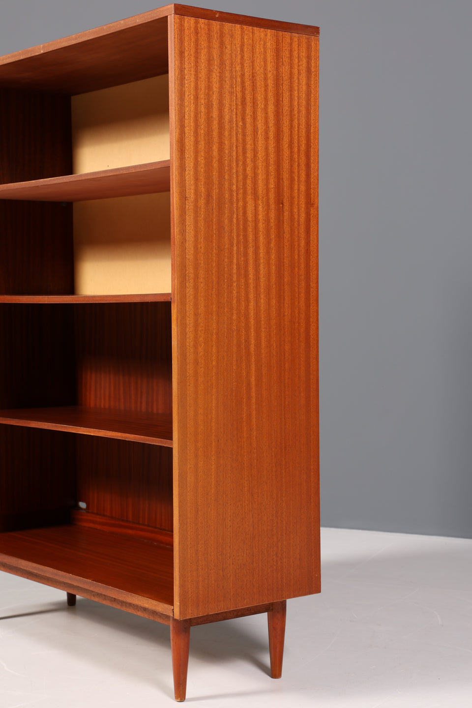 Wunderschönes Mid Century Regal Vintage Bücherregal Highboard