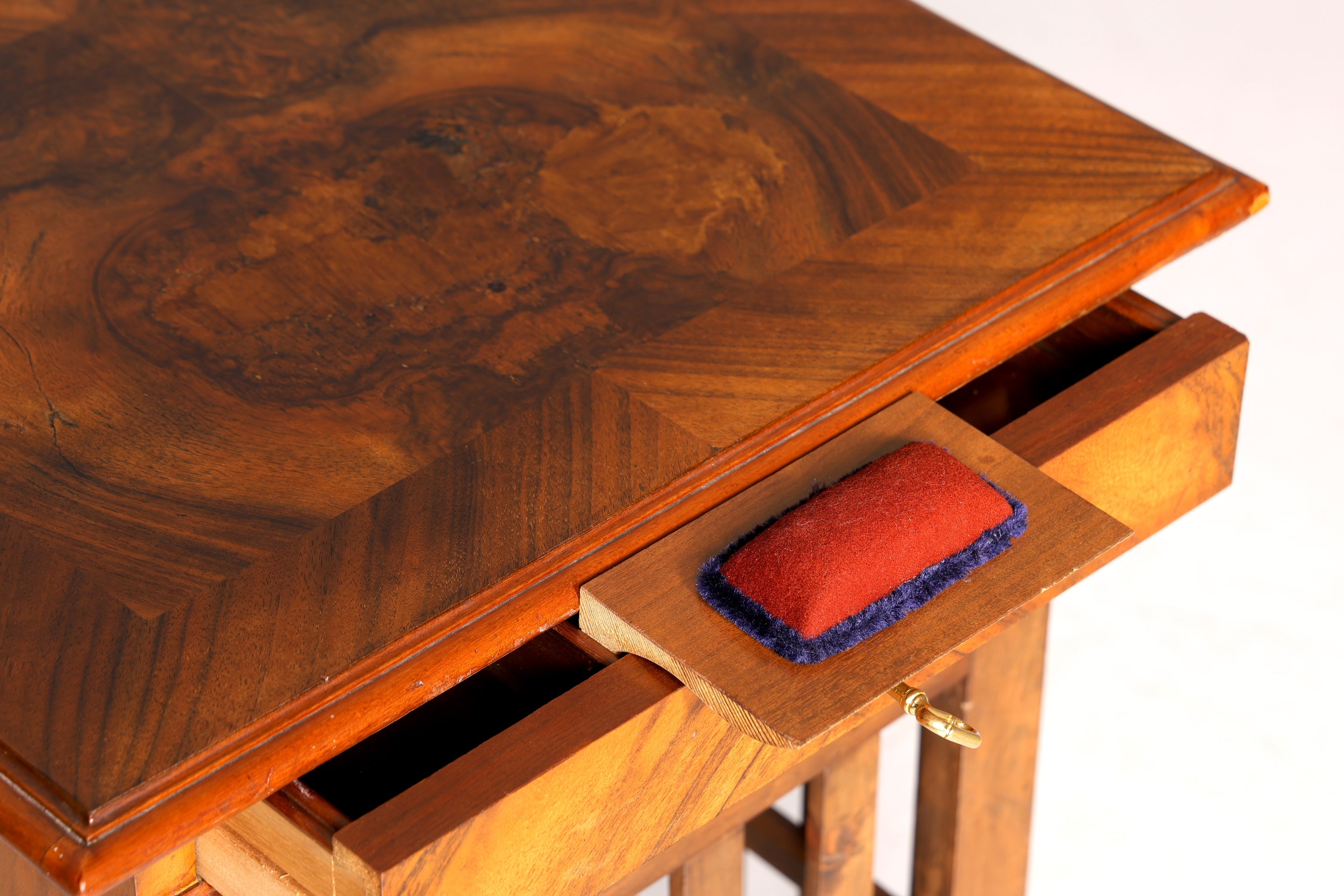 Traumhafter Louis Philippe Beistelltisch Gründerzeit Nähtisch Antik um 1880