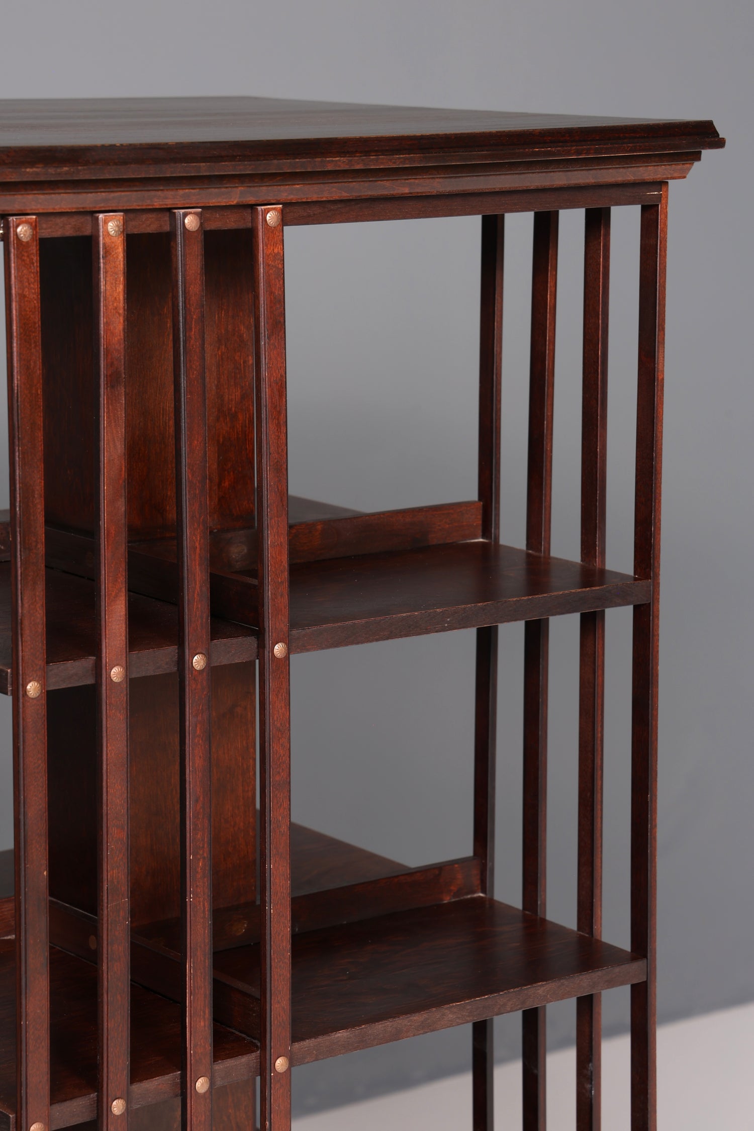 Traumhaftes Englisches drehbares Bücherregal UK Revolving Bookcase Regal