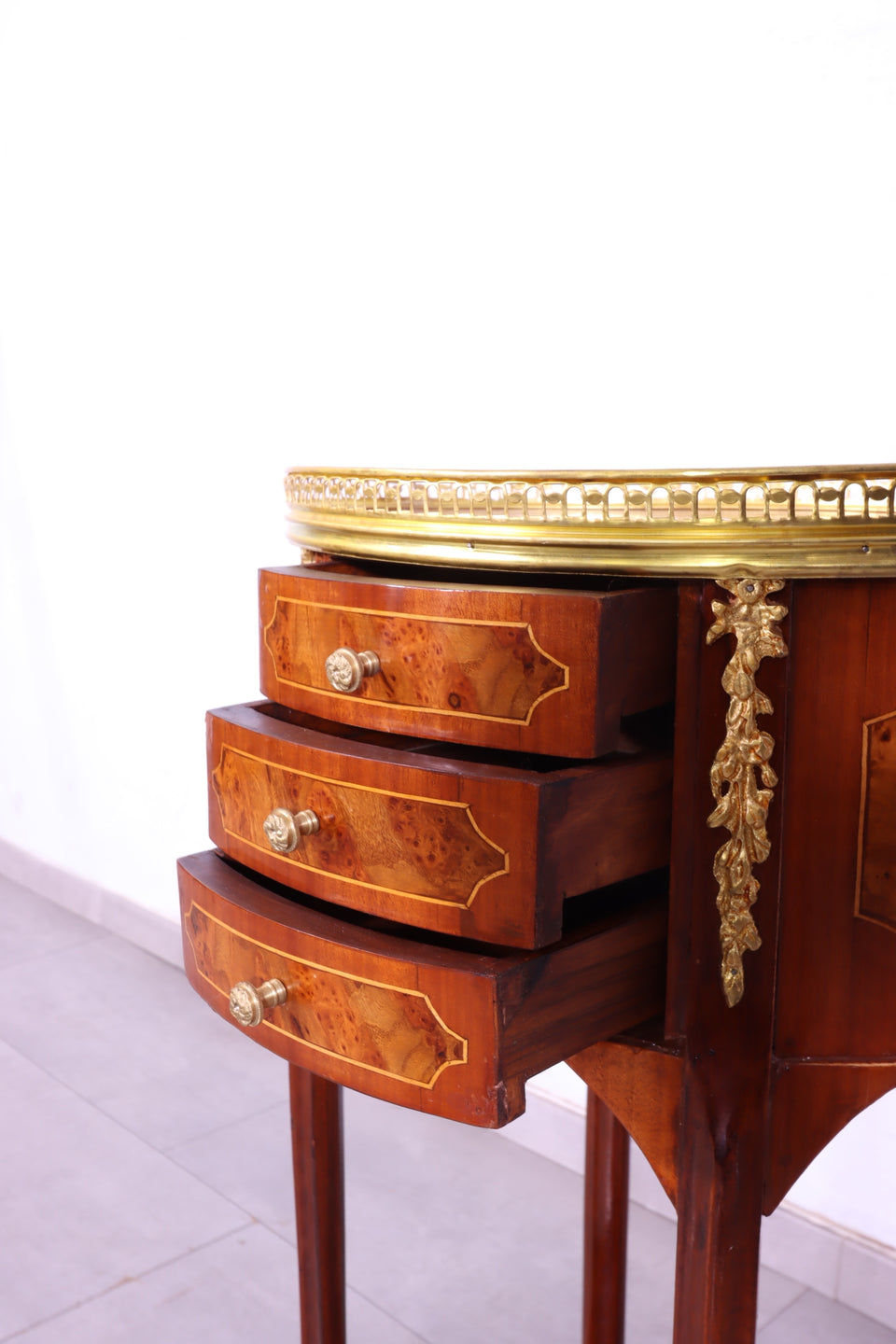 Edler Barock Louis XV Stil Beistelltisch Antik Stil Ablage