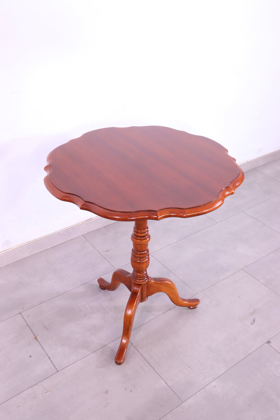 Edler Tisch der Marke Drexel Heritage Beitstelltisch Ablage Tisch 3 von 3