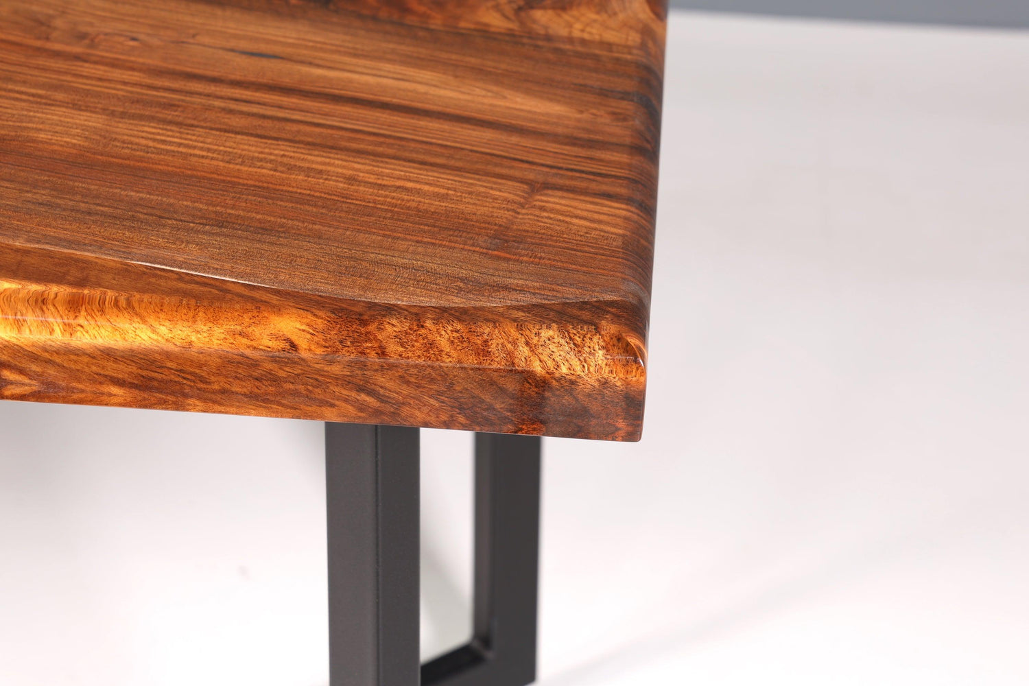 Beeindruckender Epoxidharz Tisch 160-90cm Nussbaum Esszimmer Tisch Epoxy Küchentisch massiv Holz
