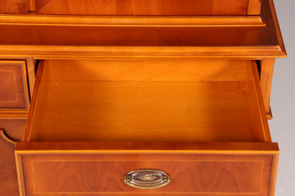 Wunderschöne Englische Vitrine Eibe Bücherschrank Heldense Stil Buffet Antik Stil Glasvitrine 1 vom 2