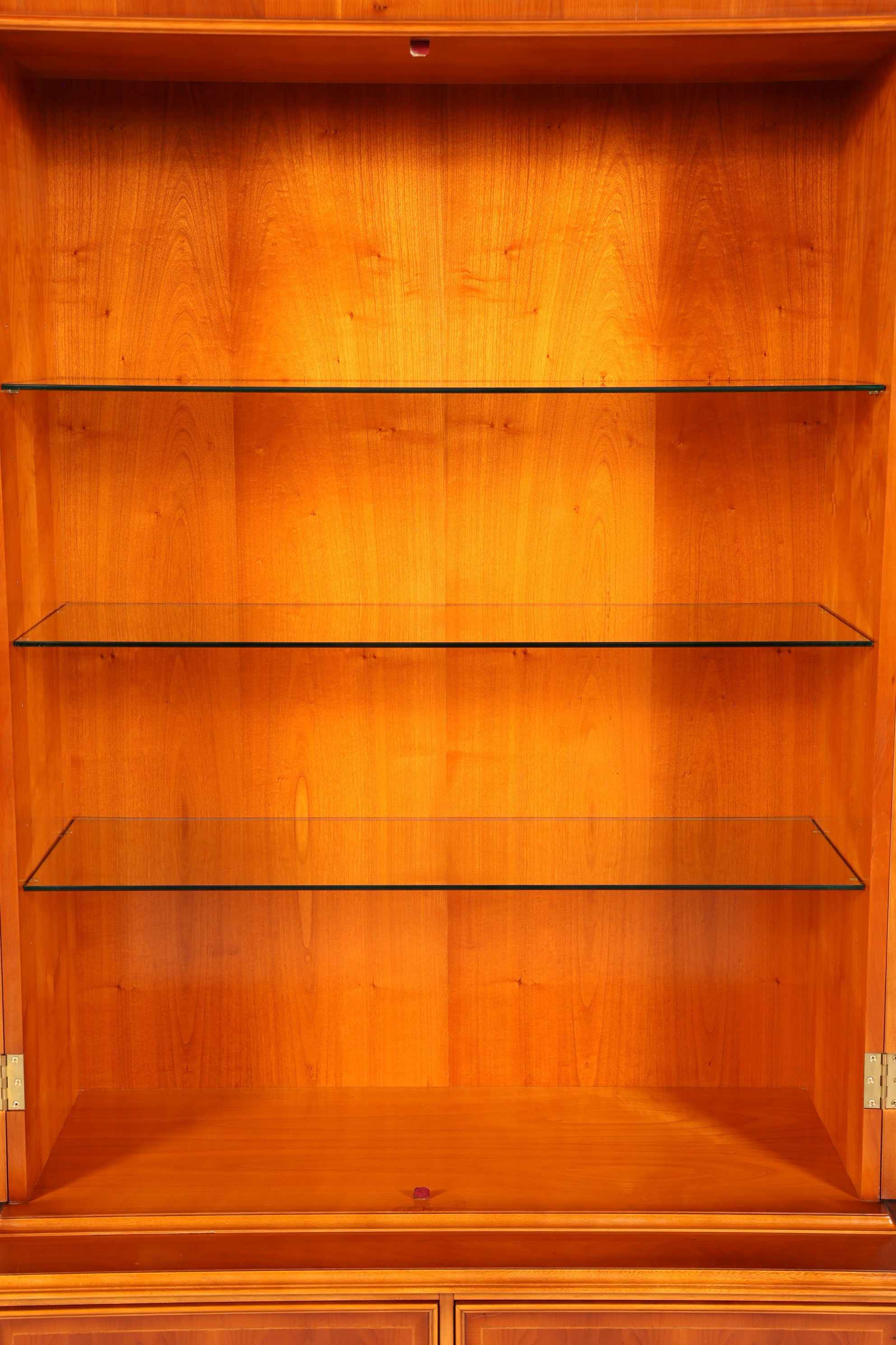 Wunderschöne Englische Vitrine Eibe Bücherschrank Heldense Stil Buffet Antik Stil Glasvitrine 1 vom 2