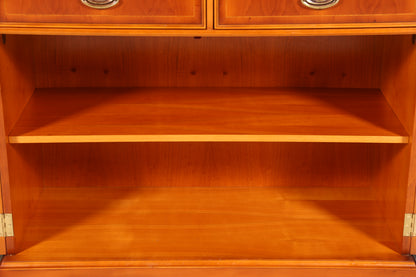 Wunderschöne Englische Vitrine Eibe Bücherschrank Heldense Stil Buffet Antik Stil Glasvitrine 1 vom 2