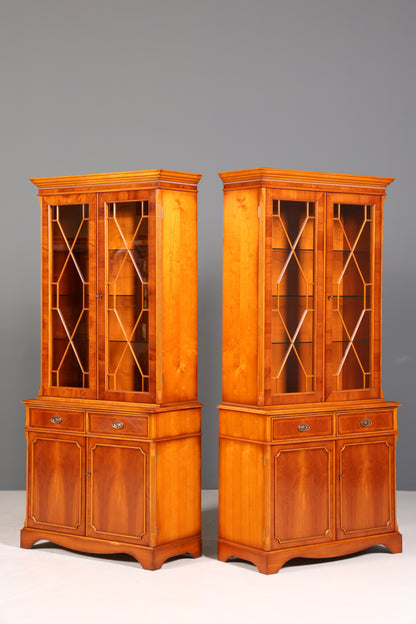 Wunderschöne Englische Vitrine Eibe Bücherschrank Heldense Stil Buffet Antik Stil Glasvitrine 1 vom 2