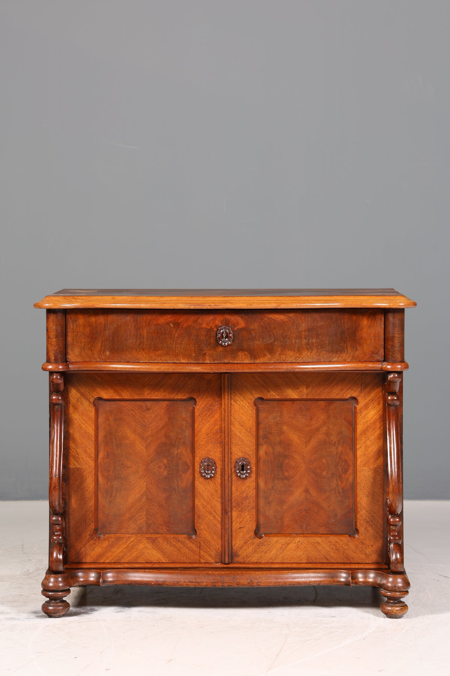 Traumhafte Louis Philippe Kommode Biedermeier Antik Schrank Sideboard um 1880