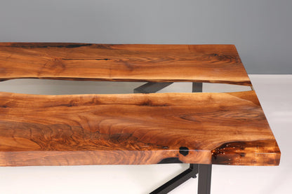 Beeindruckender Epoxidharz Tisch 220-90 cm Epoxy Nussbaum massiv Holz Esszimmer Tisch