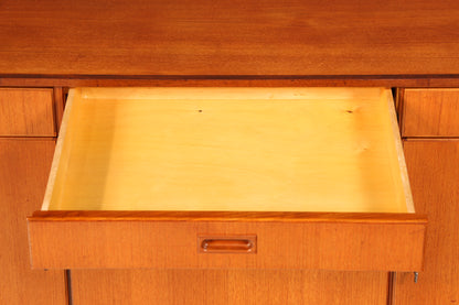 Wunderschönes Mid Century Highboard Sideboard Vintage Schrank 60er Jahre Büro Kommode Aktenschrank