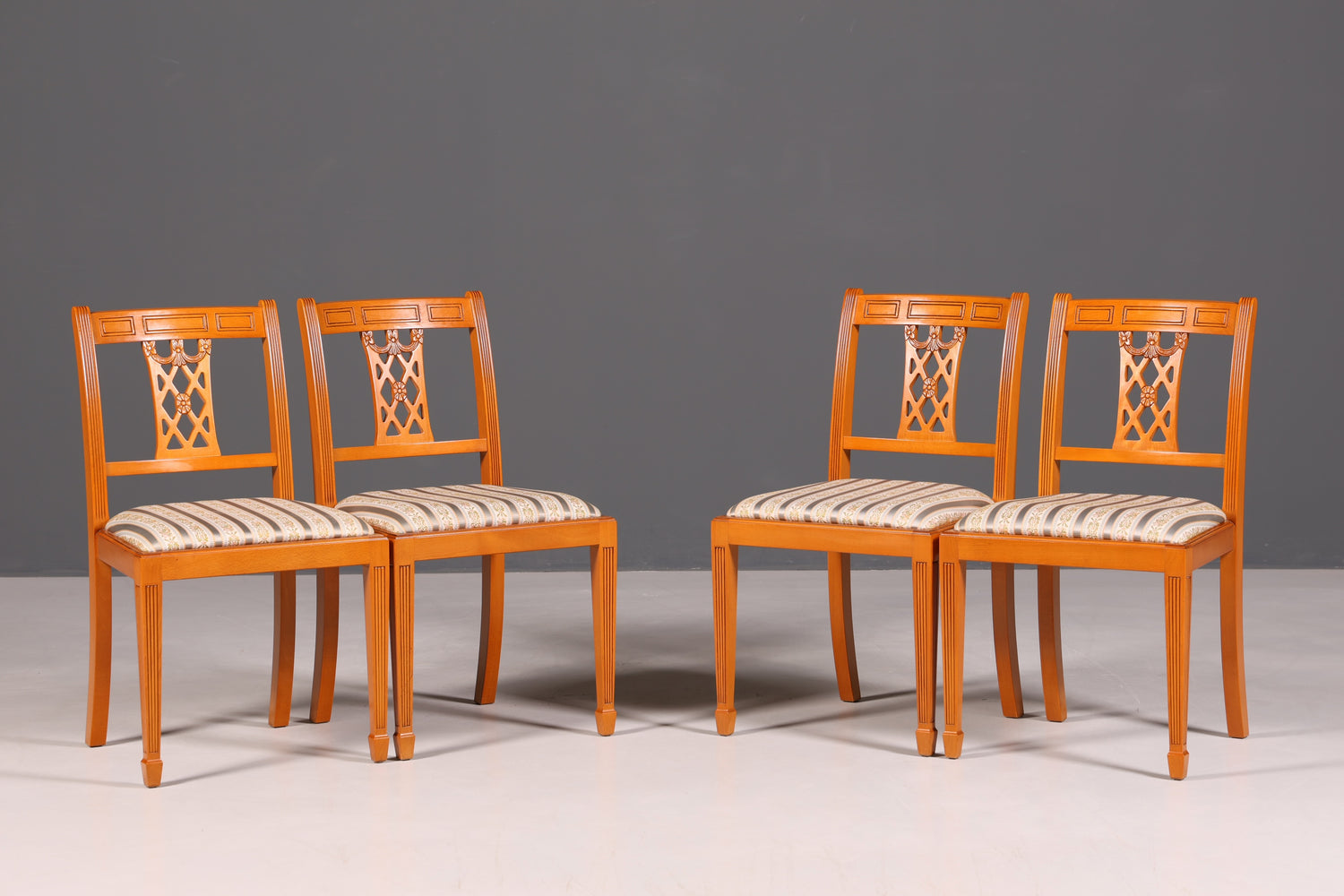 G091 Finish cm 4x Edle Englische Stühle Englisch Dining Chairs Antik 60er Jahre Regency Küchenstühle Stuhlset (Kopie)