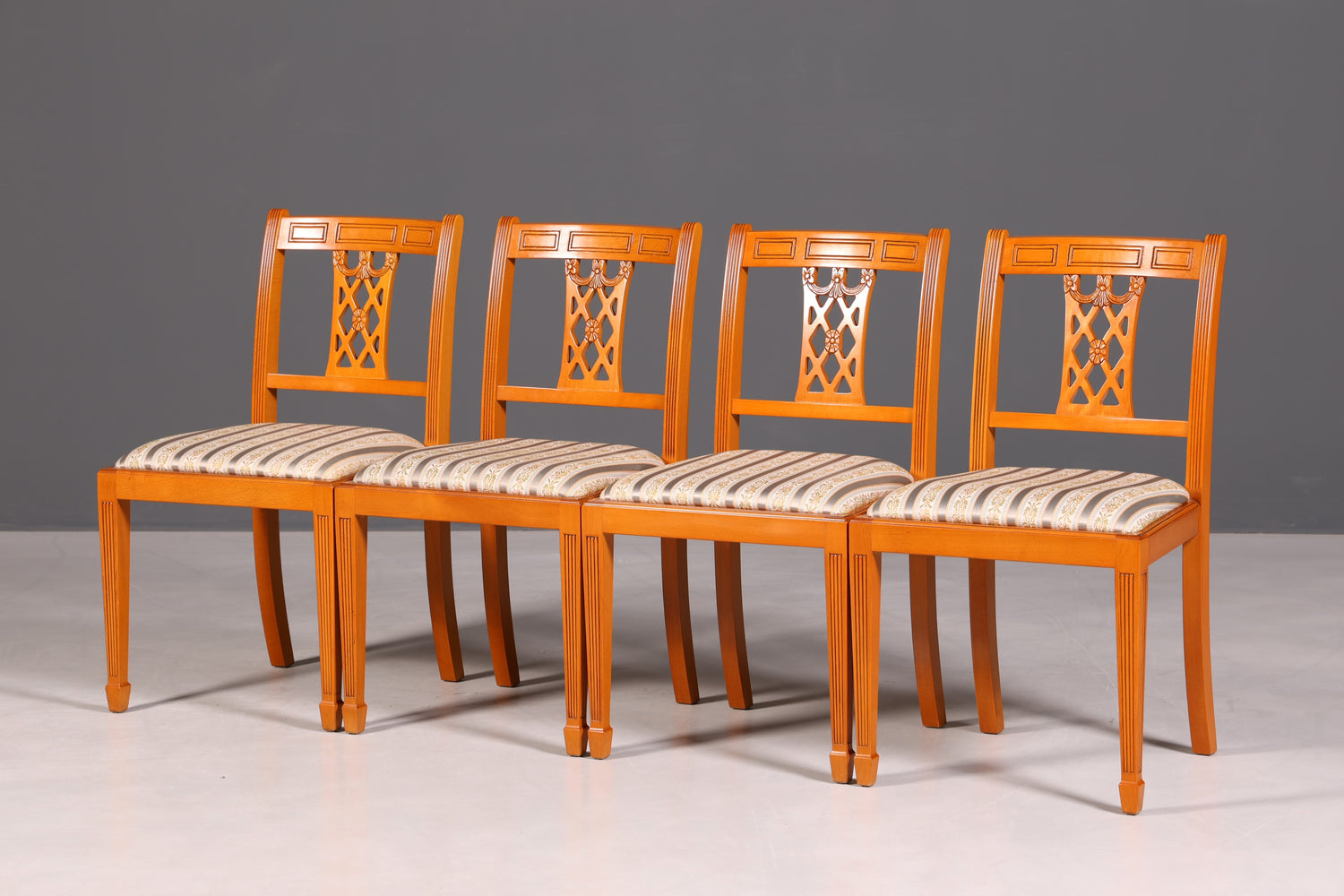 G091 Finish cm 4x Edle Englische Stühle Englisch Dining Chairs Antik 60er Jahre Regency Küchenstühle Stuhlset (Kopie)