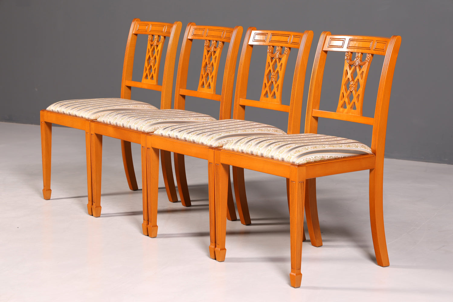 G091 Finish cm 4x Edle Englische Stühle Englisch Dining Chairs Antik 60er Jahre Regency Küchenstühle Stuhlset (Kopie)