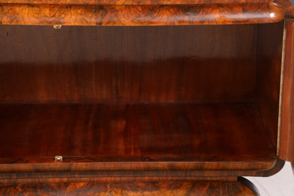 Edle Art Deco Vitrine Nussbaum Vitrine massiv Holz Antik Schrank Regal Vitrinenschrank