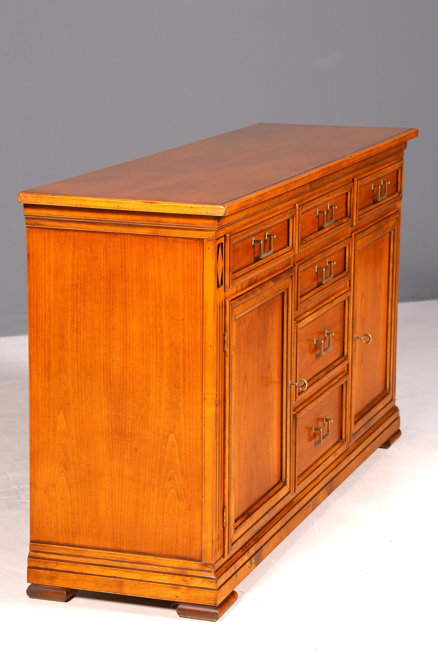 G748 Finish cm SELVA Wunderschönes Englisches Sideboard Eibe Schrank Antik Stil Buffetschrank Kommode (Kopie)