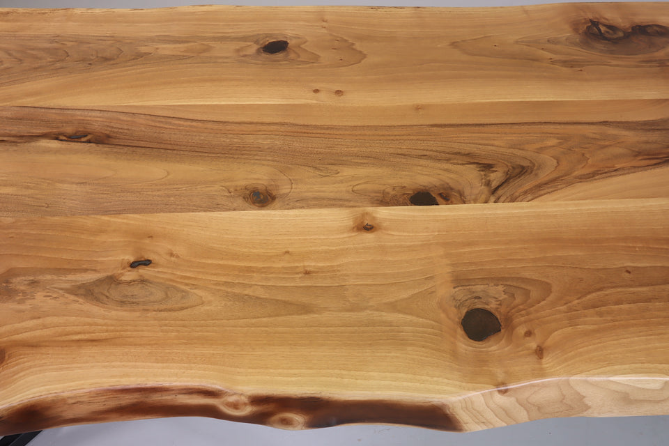 Stilvoller Nussbaum Tisch 238cm-90cm Esszimmer Tisch Baumkanten Platte