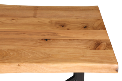 Stilvoller Nussbaum Tisch 140cm-90cm Esszimmer Tisch Baumkanten Platte massiv Holz Küchentisch