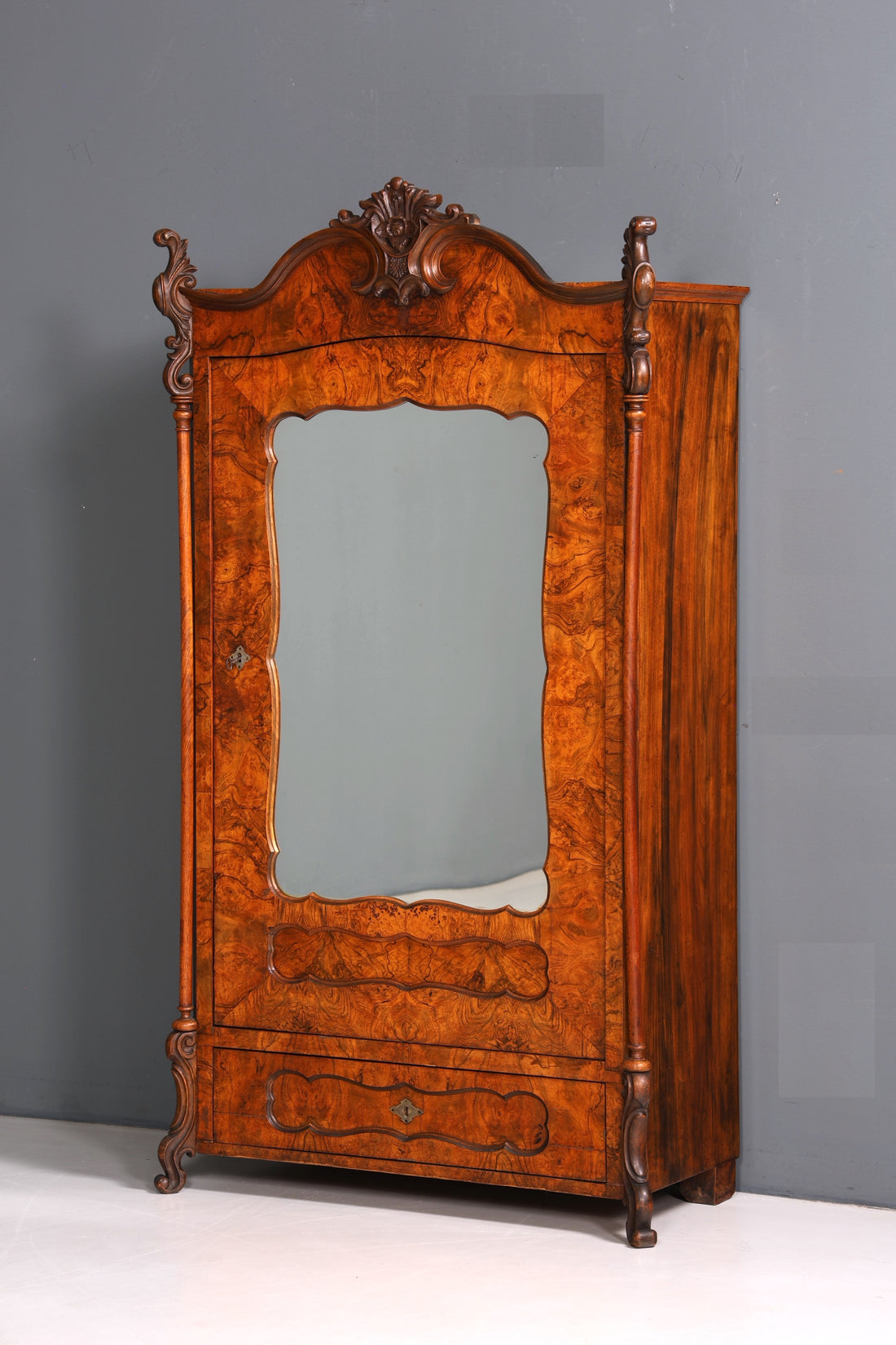Traumhafter Louis Philippe Schrank Biedermeier Kleiderschrank echt Holz Wäscheschrank um 1880