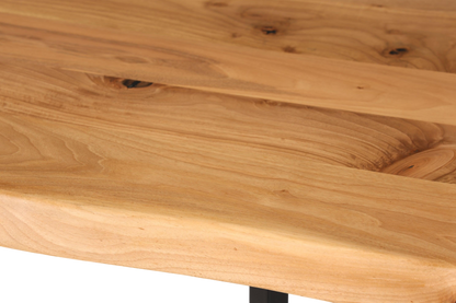 Stilvoller Nussbaum Tisch 140cm-90cm Esszimmer Tisch Baumkanten Platte massiv Holz Küchentisch