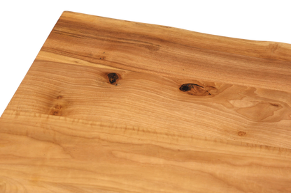 Stilvoller Nussbaum Tisch 160cm-90cm Esszimmer Tisch Baumkanten Platte massiv Holz Küchentisch